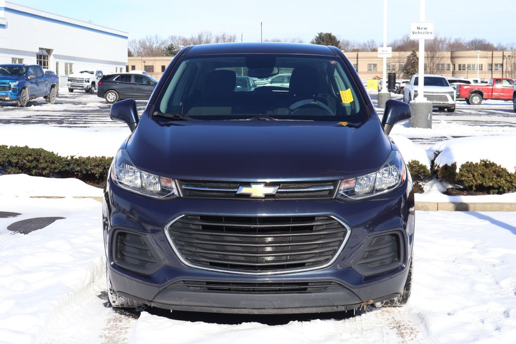 Thumbnail: 2018 Chevrolet Trax - 2