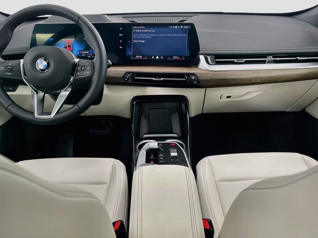 Thumbnail: 2026 BMW X1 - 13