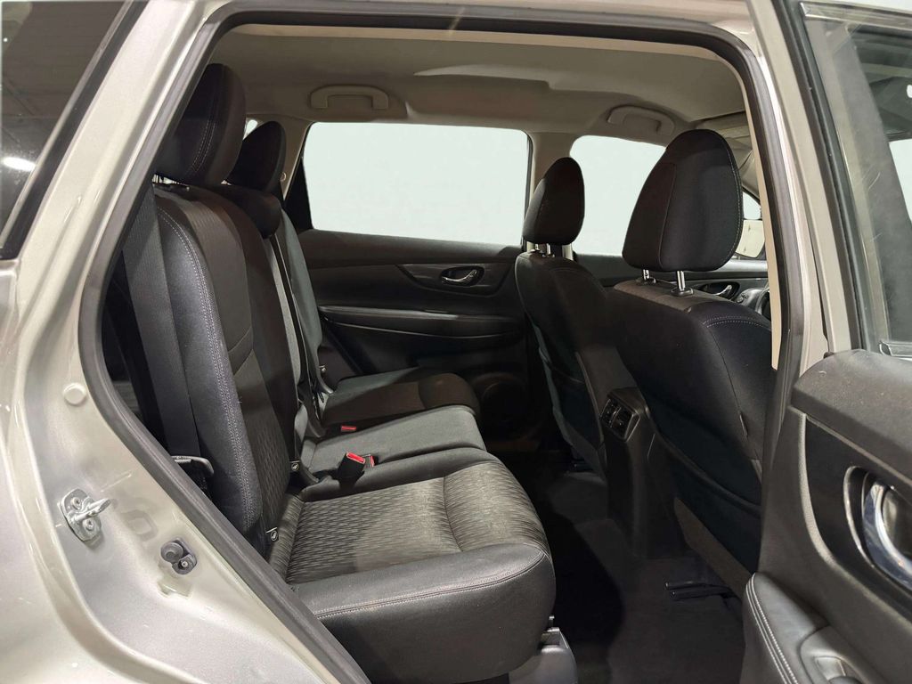 Used 2017 Brilliant Silver Nissan S image 23