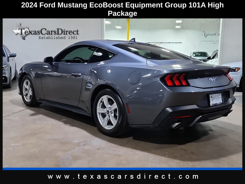 2024 Ford Mustang EcoBoost photo