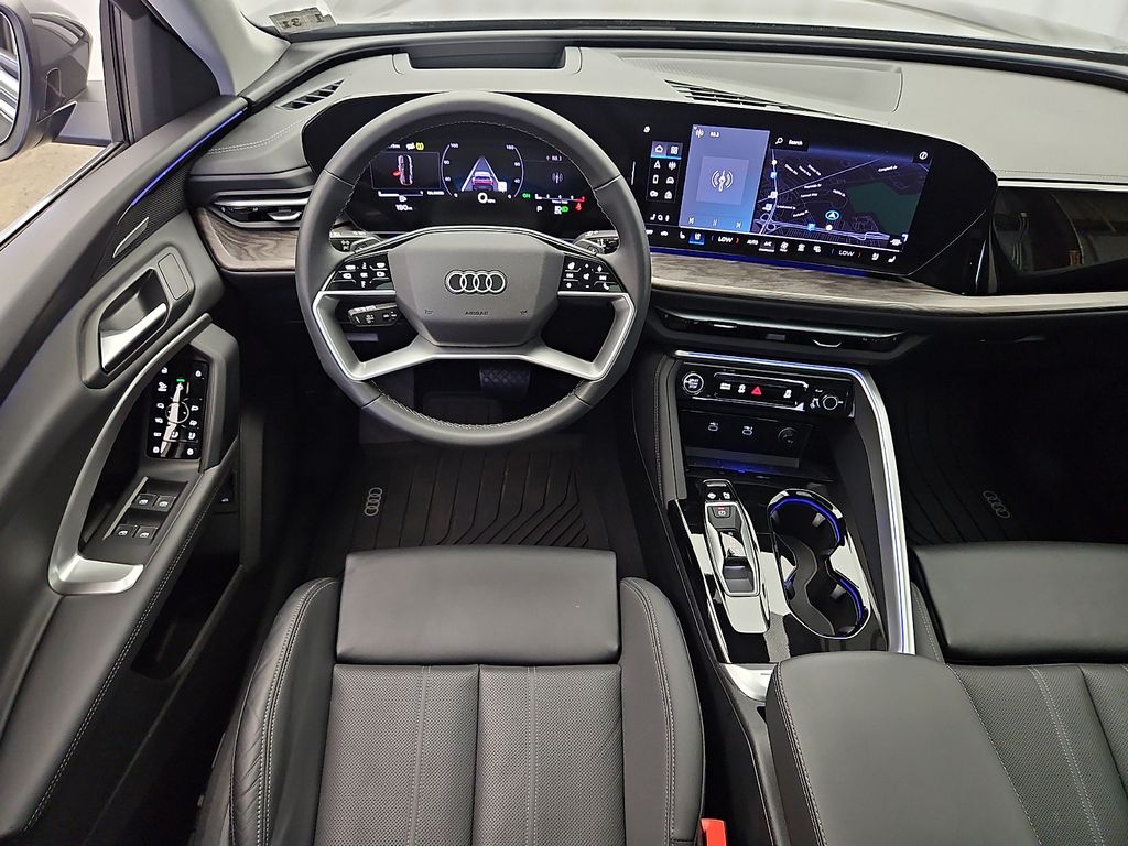 Thumbnail: 2025 Audi Q5 - 12