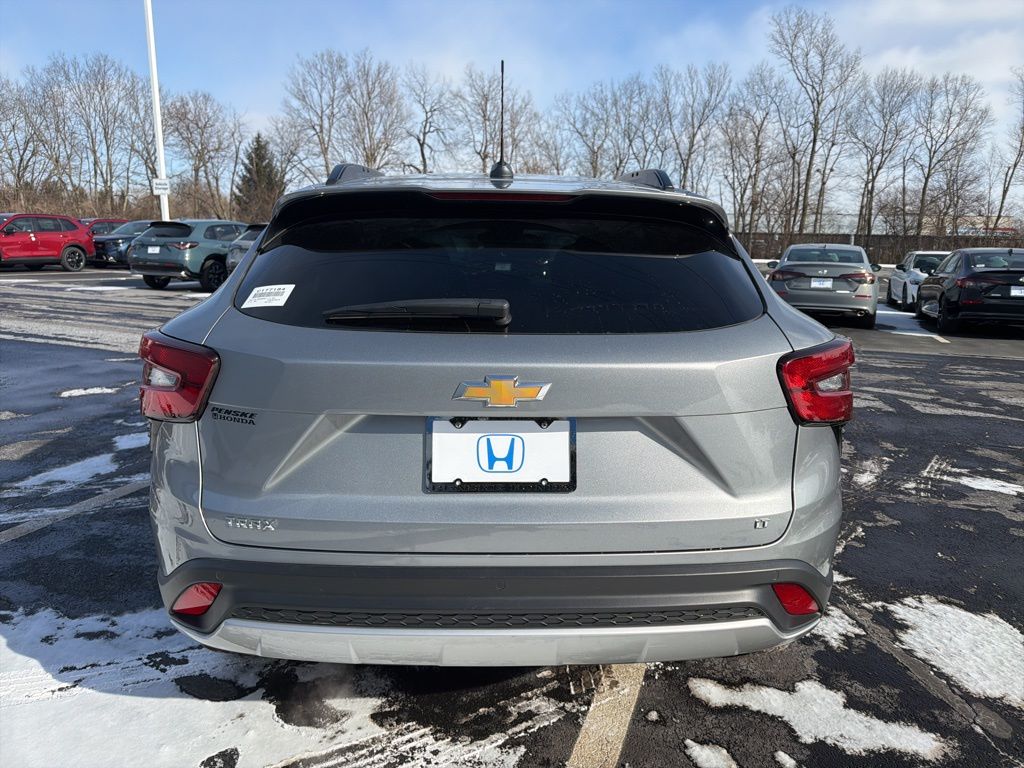 Thumbnail: 2024 Chevrolet Trax - 4