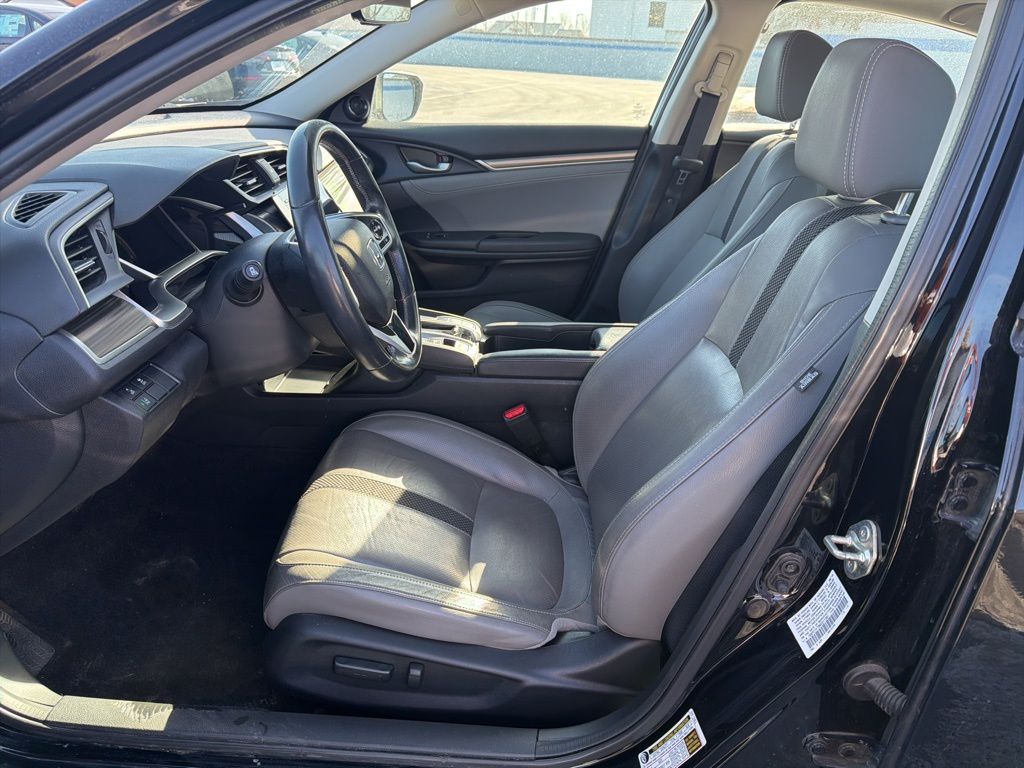 Thumbnail: 2019 Honda Civic - 18