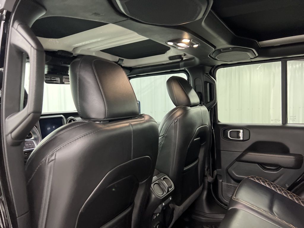 2021 Jeep Gladiator Overland - 11