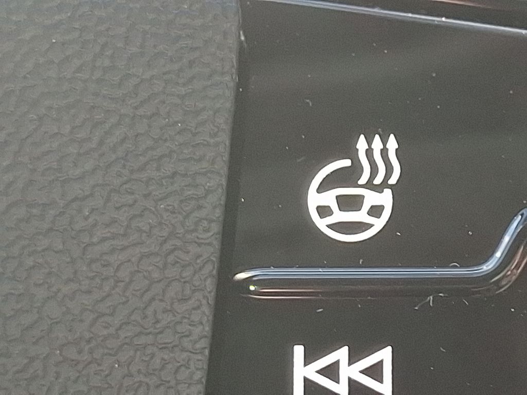 Thumbnail: 2025 Audi Q5 - 18