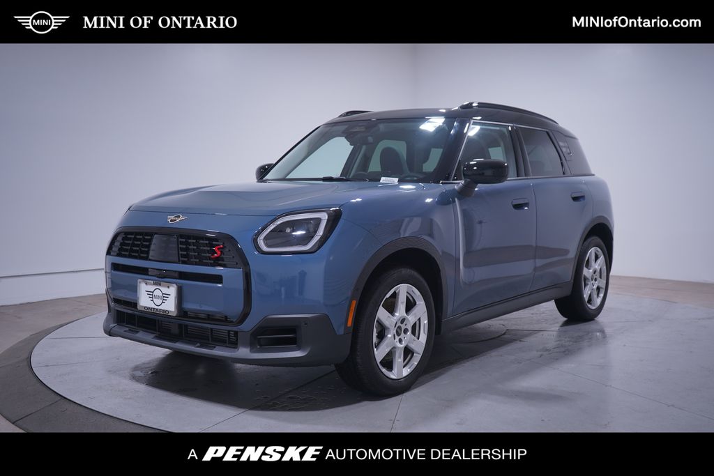 2025 MINI Cooper Countryman Iconic -
                Ontario, CA