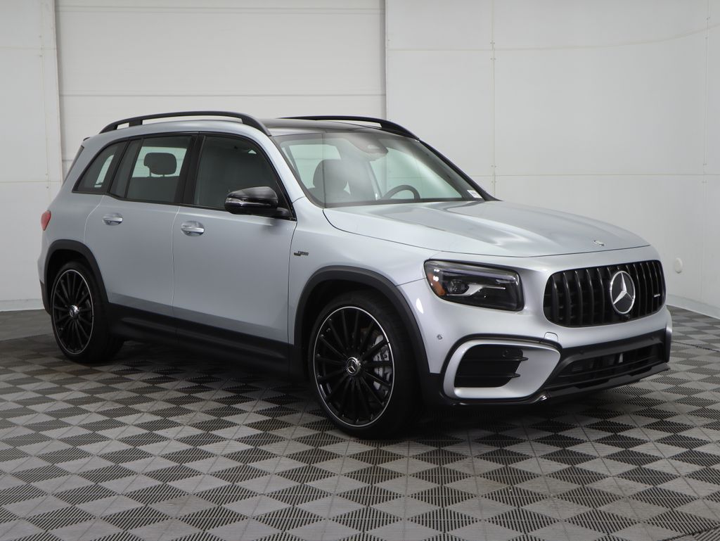 Thumbnail: 2025 Mercedes-Benz GLB - 3