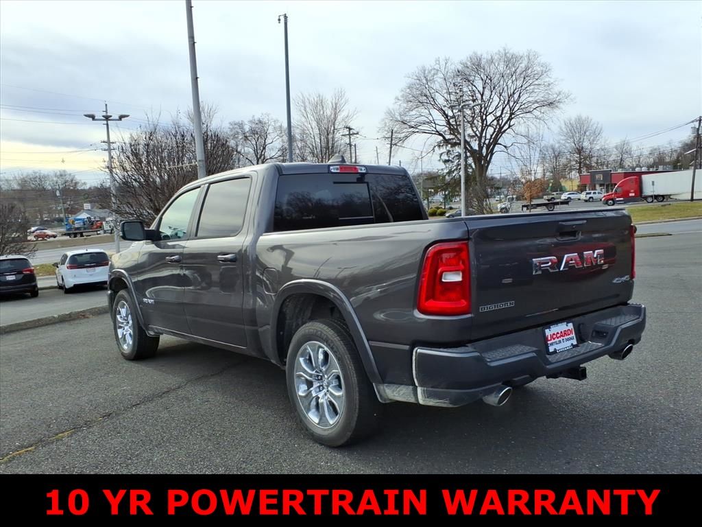 View vehicle photo 4