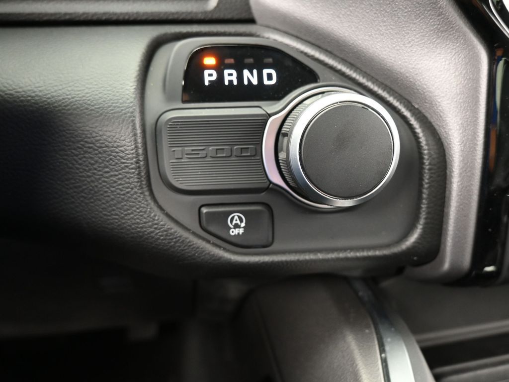 Used 2025 Diamond Black Crystal Pearlcoat Ram Big Horn/Lone Star image 30