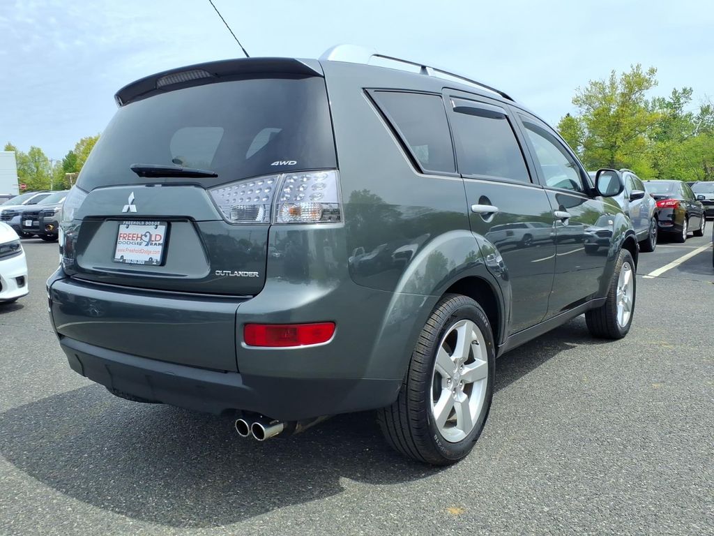 used 2008 Mitsubishi Outlander car, priced at $7,900