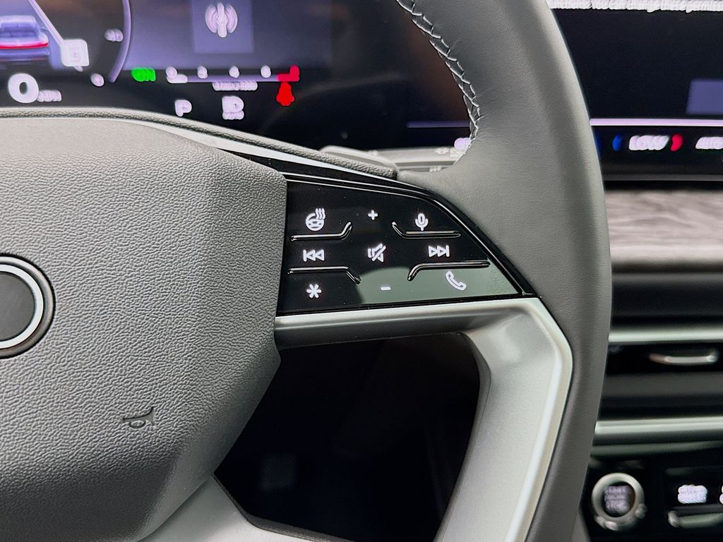 Thumbnail: 2025 Audi Q5 - 13