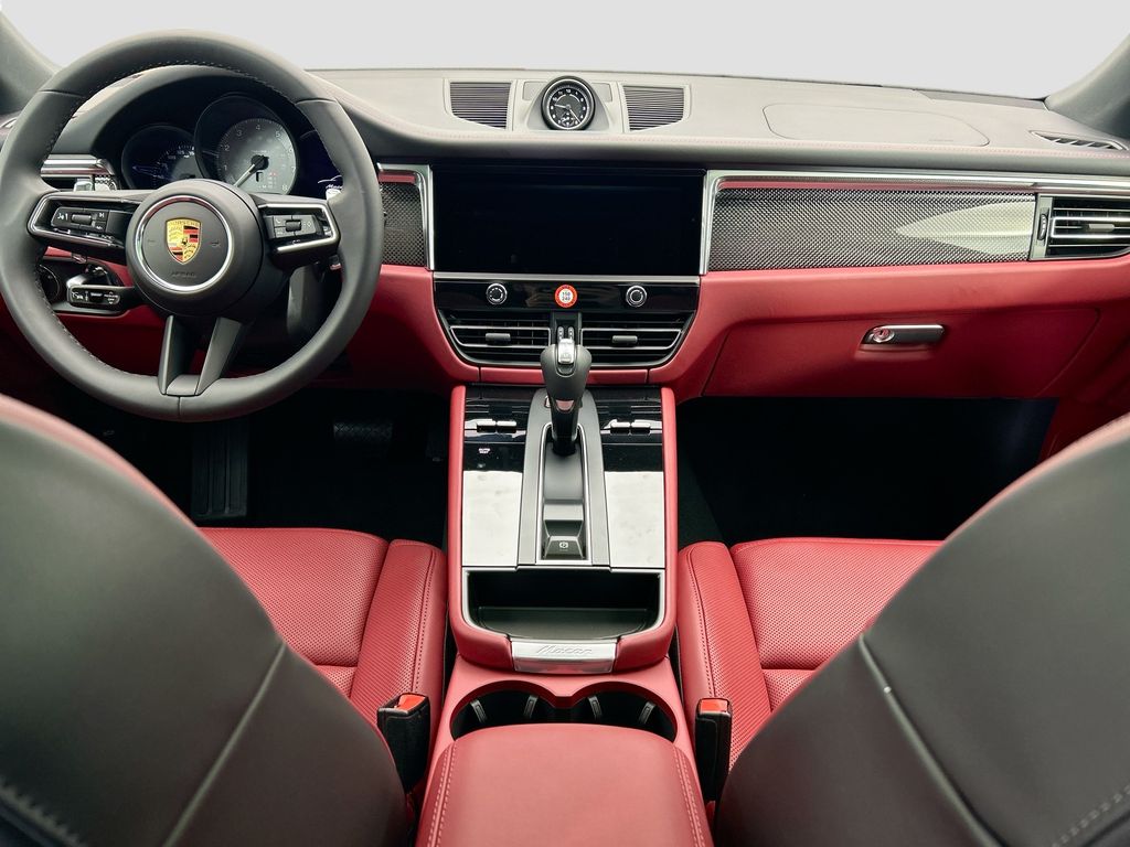 Thumbnail: 2026 Porsche Macan - 16