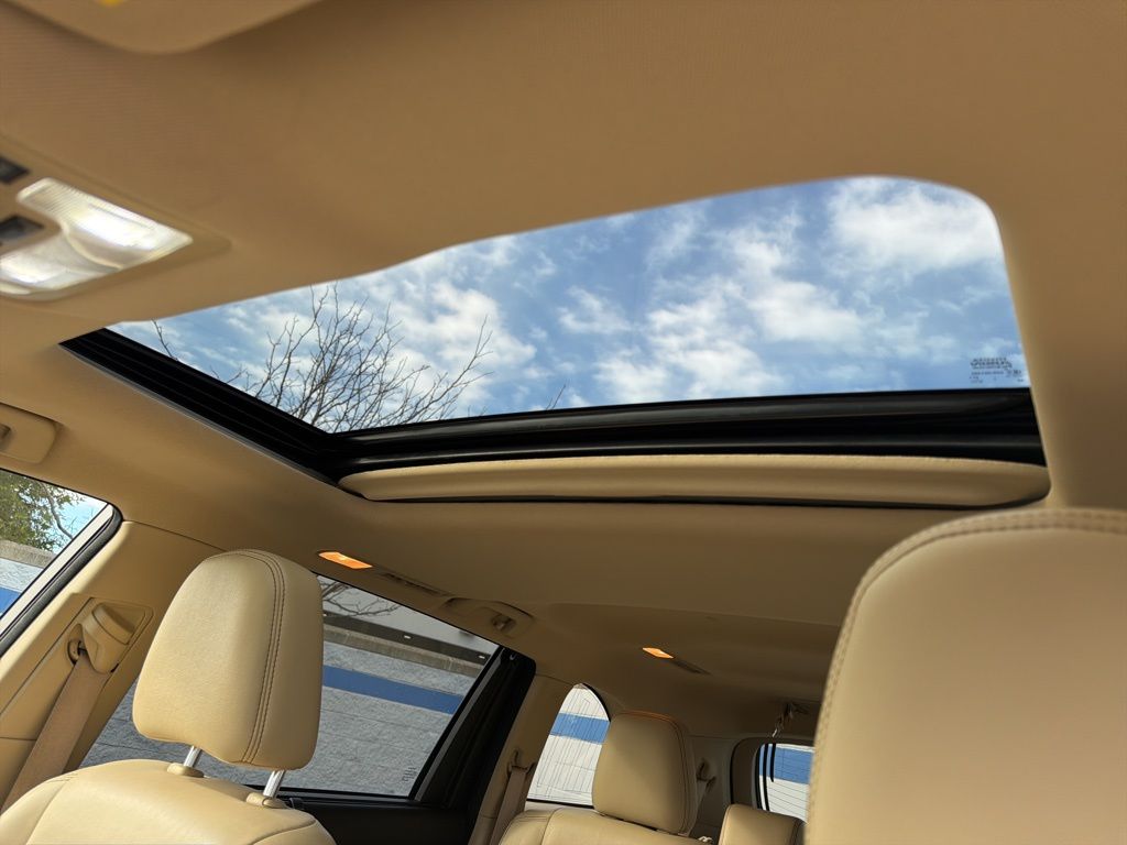 Thumbnail: 2017 Toyota Highlander - 11