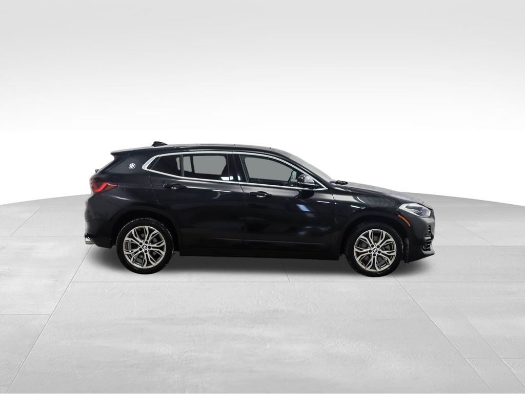 Thumbnail: 2021 BMW X2 - 6