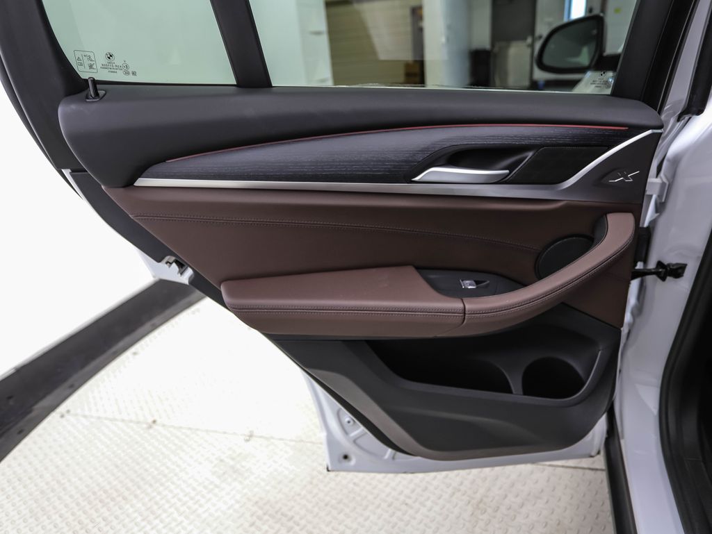 Thumbnail: 2024 BMW X3 - 20