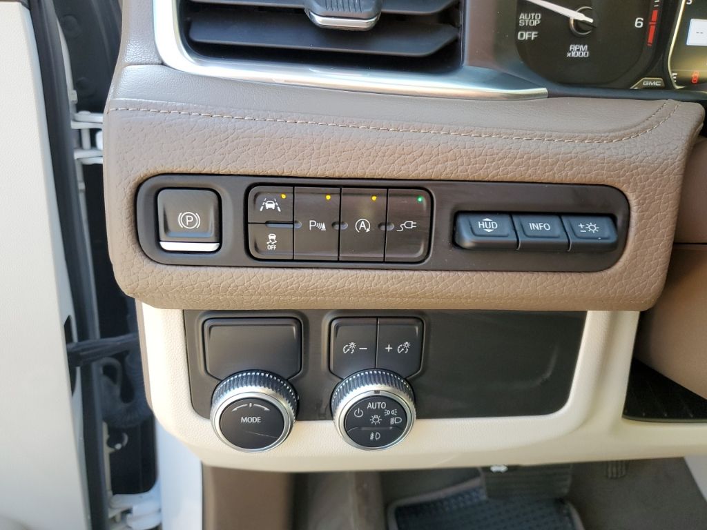 2021 Gmc Yukon Xl  Denali In Austin, Texas