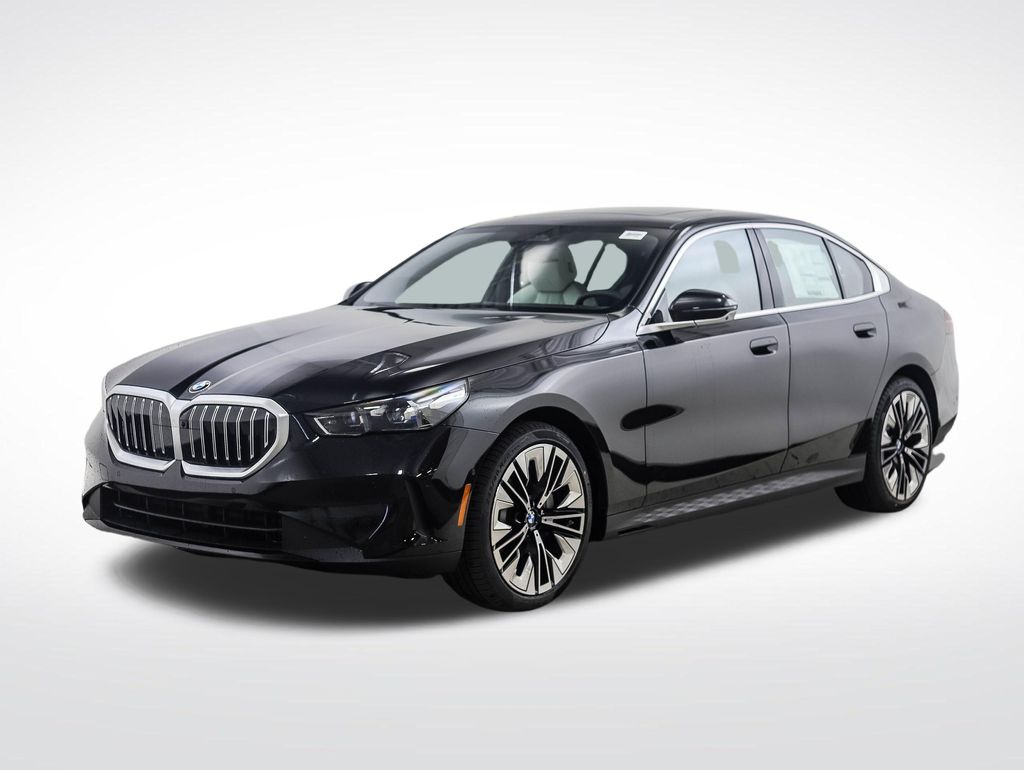 Thumbnail: 2026 BMW 5 Series - 1