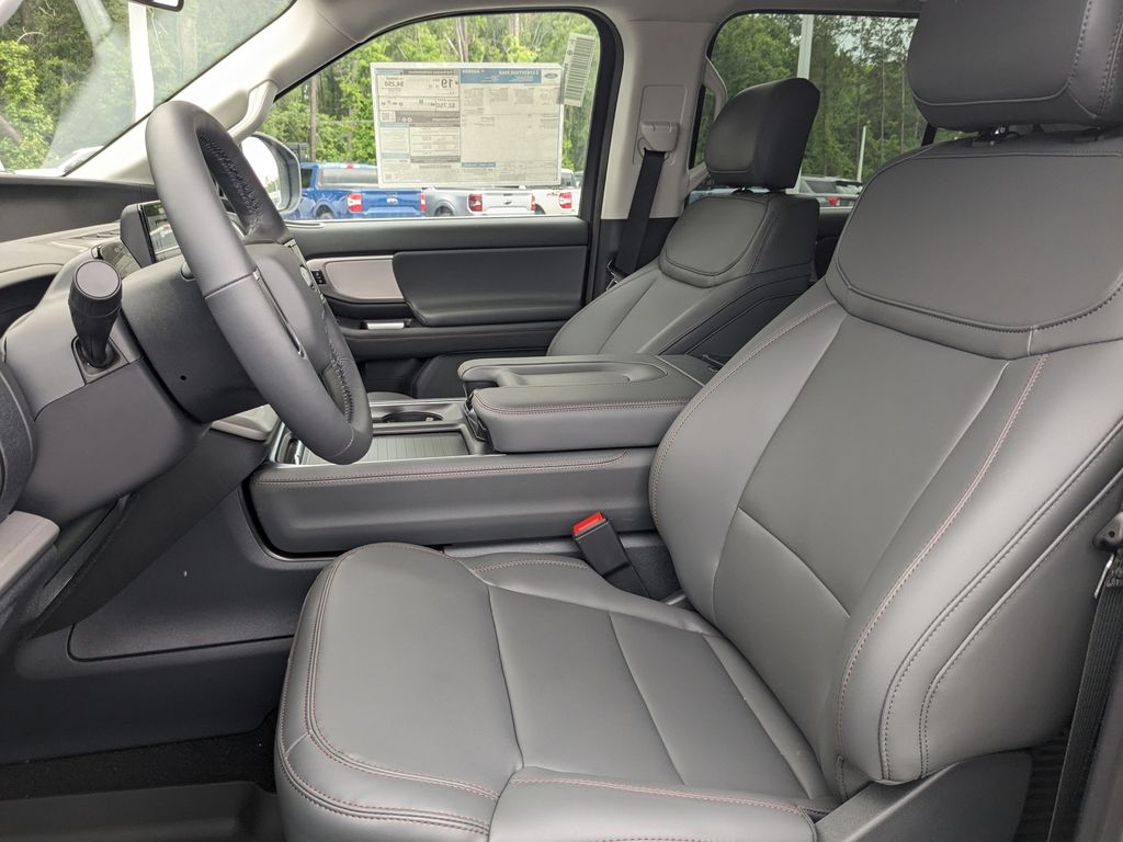 2025 Ford Expedition Active MAX