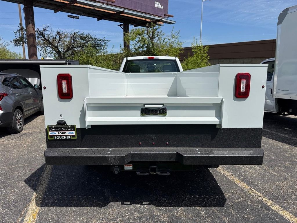 New 2026 Oxford White Ford XL image 3
