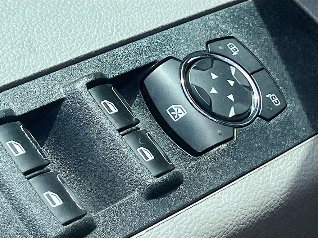 Used 2022 White Ford XLT image 17