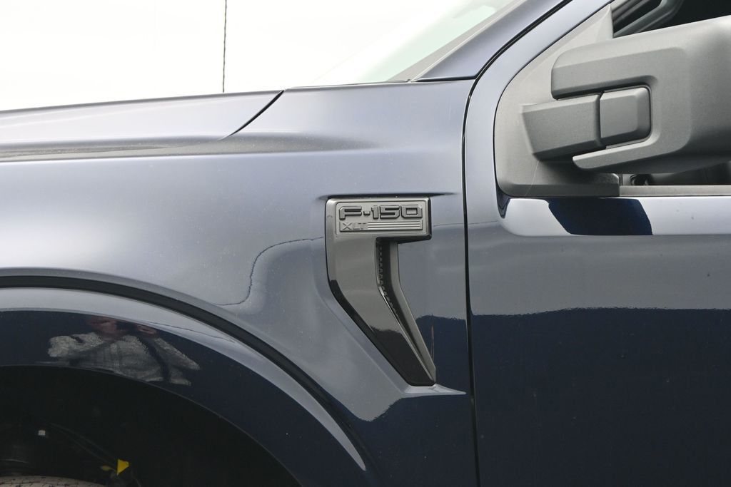 2026 Ford F-350 Super Duty LARIAT