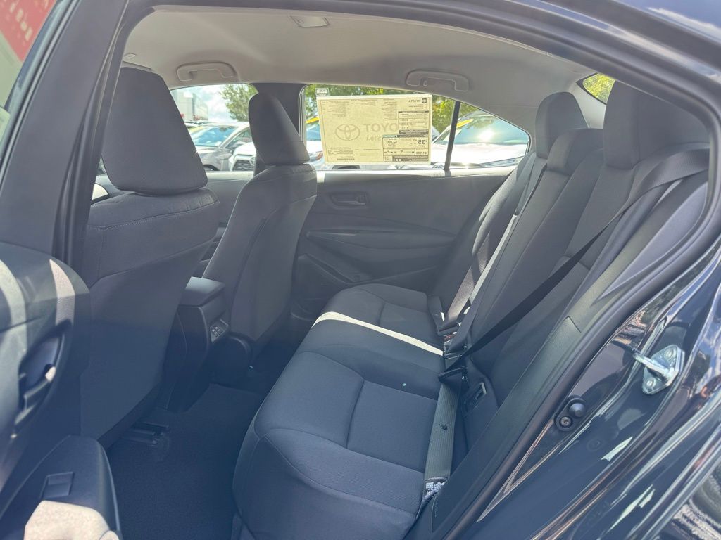 2025 Toyota Corolla LE photo 11