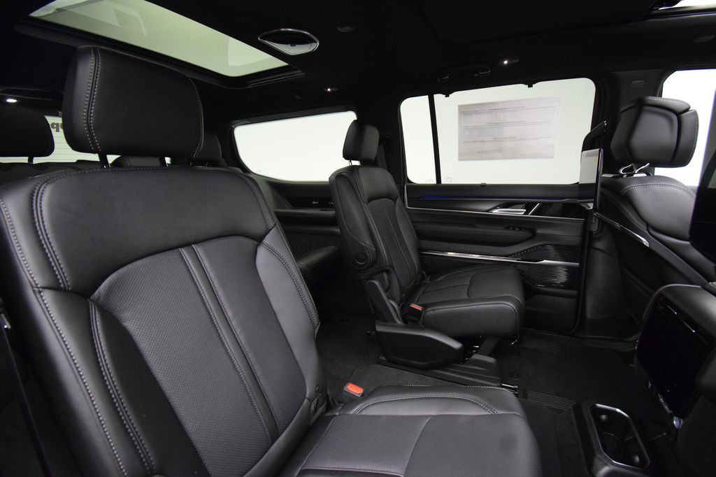 new 2026 Jeep Grand Wagoneer car, priced at $99,512