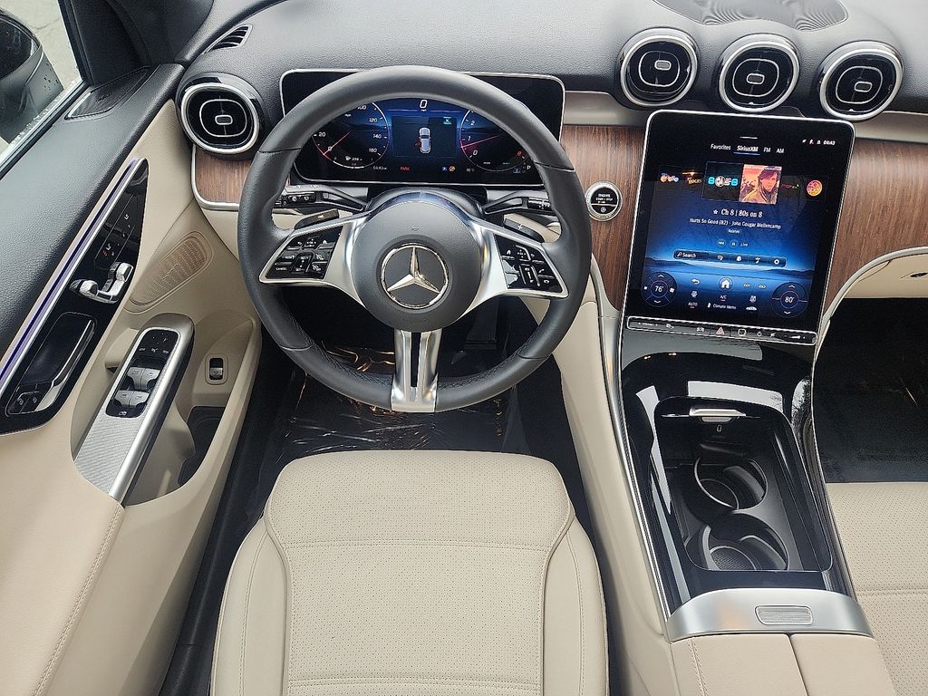 Thumbnail: 2025 Mercedes-Benz GLC - 11