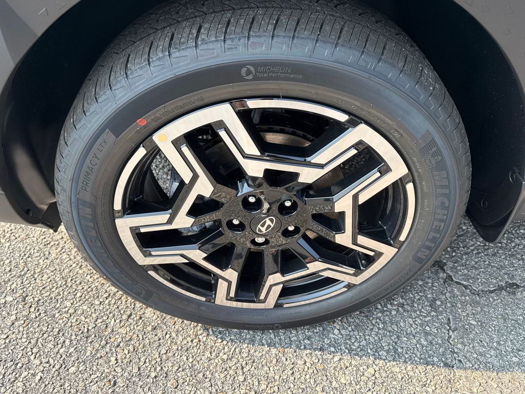 2025 Hyundai Santa Cruz Limited photo 19