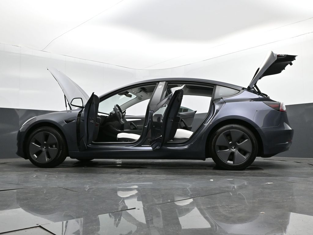 2021 Tesla Model 3 Standard Range Plus Rear-Wheel Drive