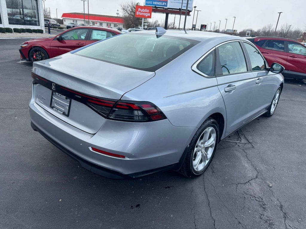 Used 2024 Silver Honda LX image 7