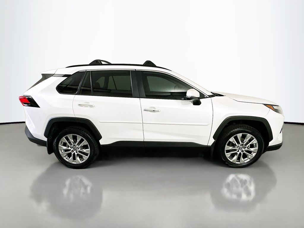 Thumbnail: 2025 Toyota RAV4 - 4
