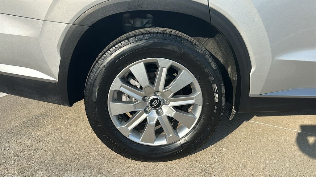 2025 Hyundai Palisade SEL Silver at Baytown Hyundai