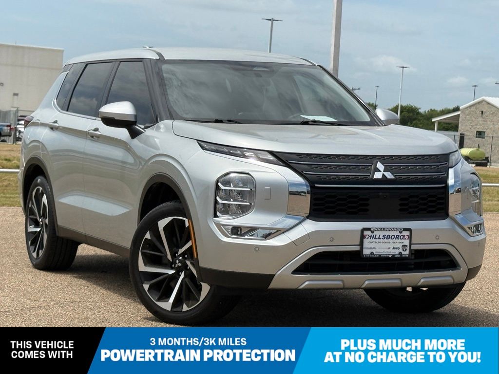Silver Metallic 2024 Mitsubishi Outlander SUV / Crossover All-Wheel Drive Continuously Variable Transmission