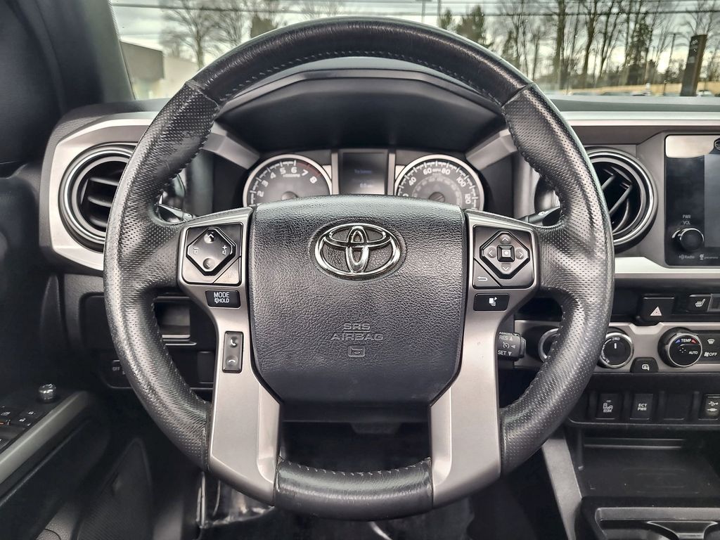 2016 Toyota Tacoma Limited 13