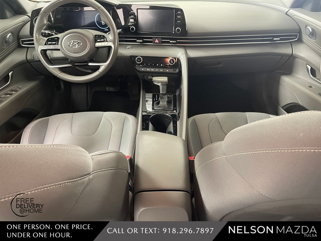 Used 2022 Black Hyundai SEL image 35