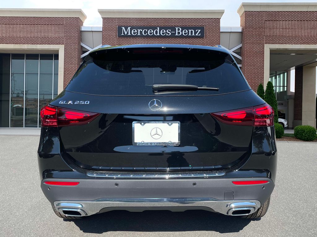 2025 Mercedes-Benz GLA 250 5