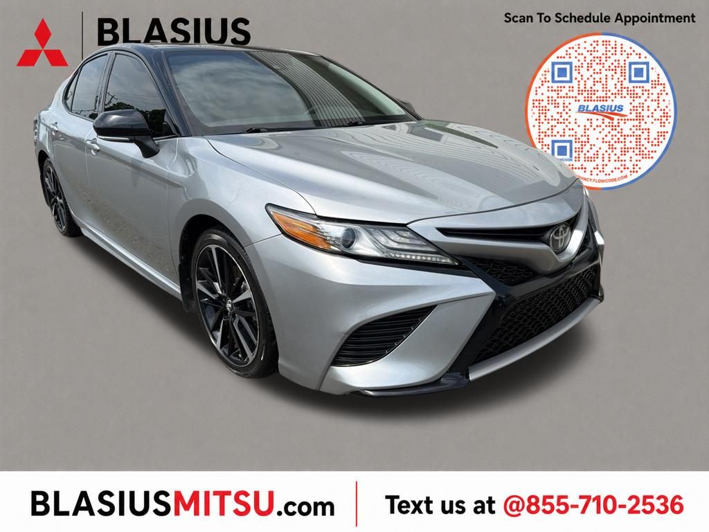Midnight Black Metallic 2019 Toyota Camry Sedan Front-Wheel Drive 8-Speed Automatic