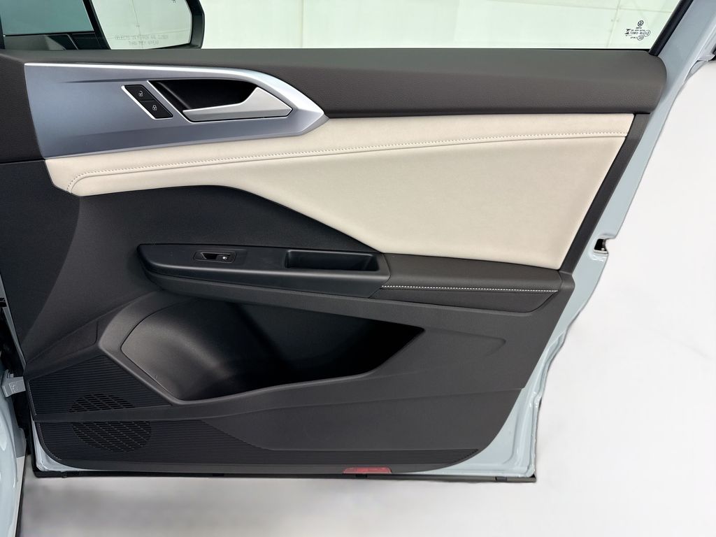 Thumbnail: 2026 Volkswagen Taos - 23