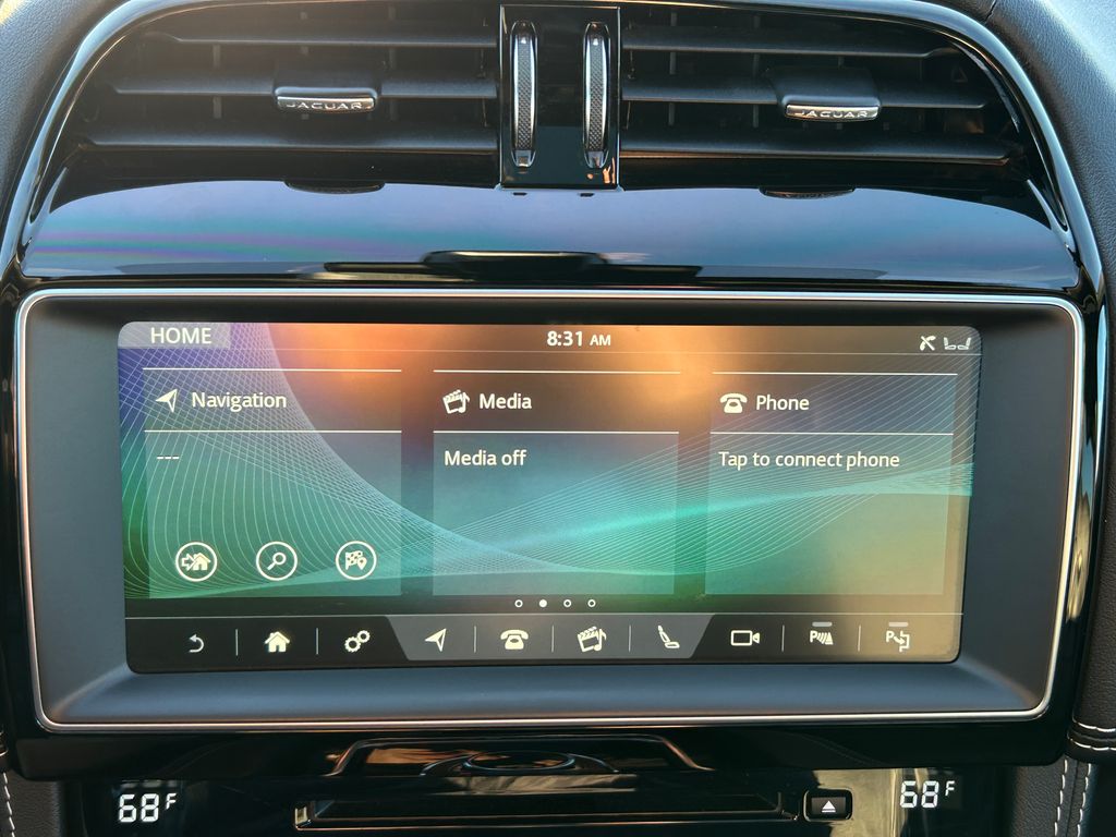 Thumbnail: 2019 Jaguar F-Pace - 22