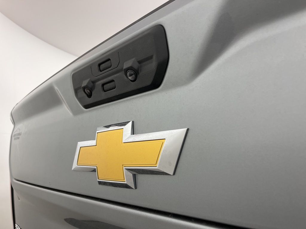 2025 Chevrolet Silverado 2500 High Country 12