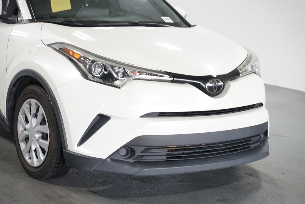 Thumbnail: 2019 Toyota C-HR - 4