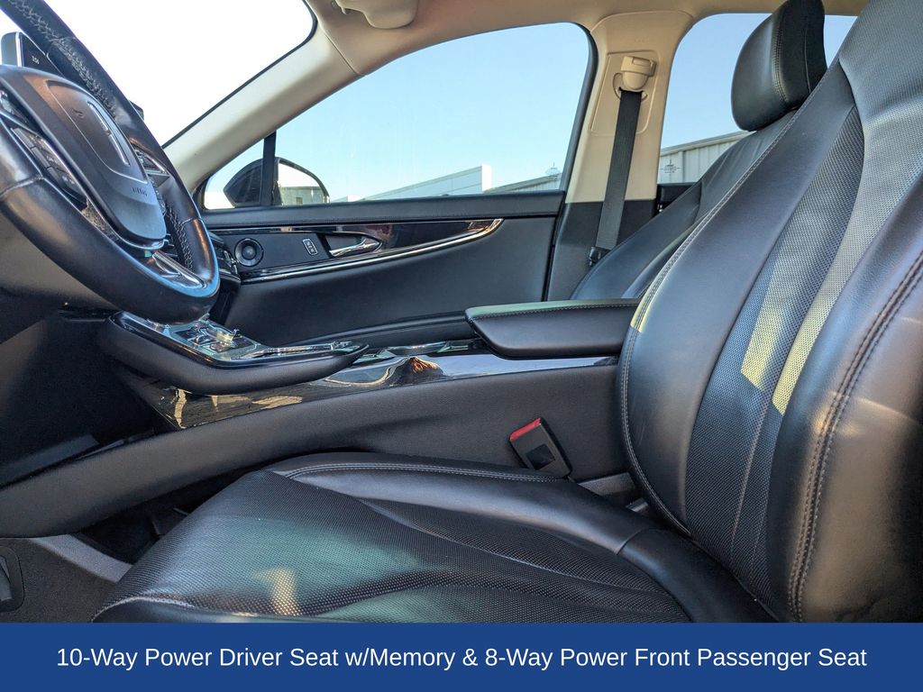 2021 Lincoln Nautilus Reserve