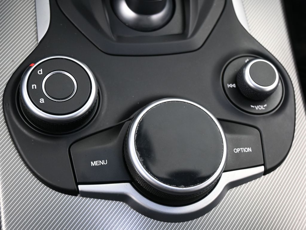 Used 2018 Misano Blue Metallic Alfa Romeo Ti image 22