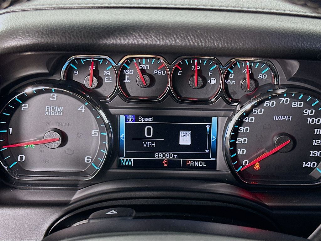 Thumbnail: 2017 Chevrolet Tahoe - 12