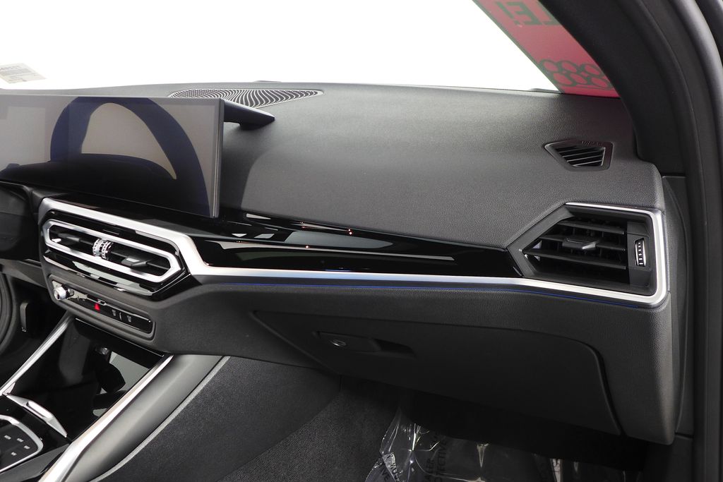 Thumbnail: 2023 BMW i4 - 14