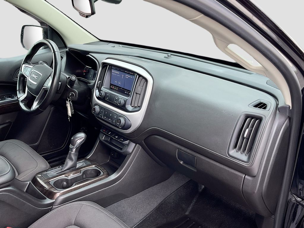 Used 2022 Black GMC Elevation image 27