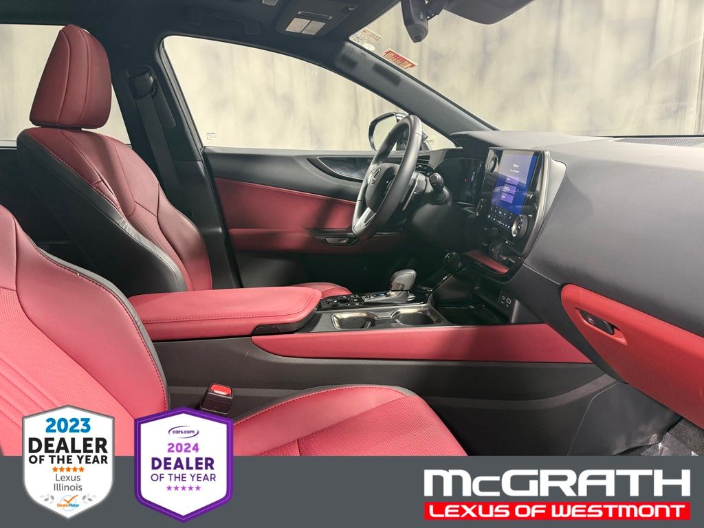 View vehicle photo 2