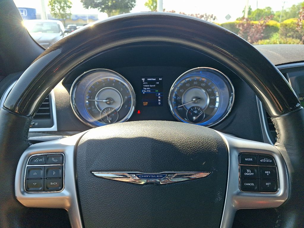 Thumbnail: 2012 Chrysler 300 - 19