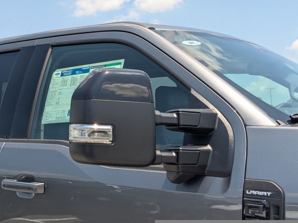 2025 Ford F-250 Super Duty Lariat